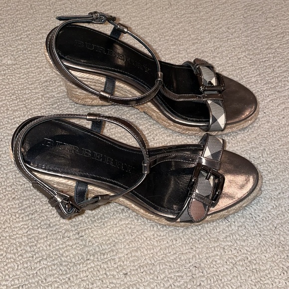 Burberry wedges - Picture 2 of 5